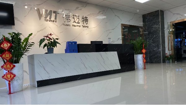 鋁合金精密cnc加工廠家為何能吸引如此多的企業(yè)客戶前來參觀考察工廠